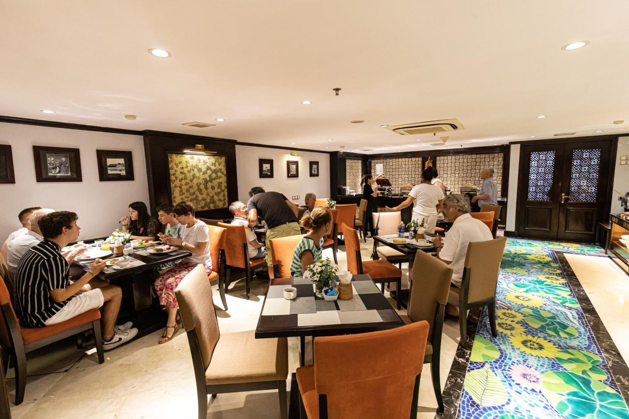 Golden Lotus Luxury Hotel Ханой Экстерьер фото